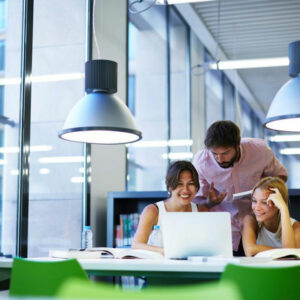 Looking for distance learning program? Here’s how you can choose one